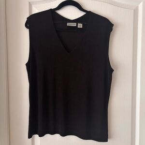 Chico's Travelers Sleeveless V-neck top Size 3/XL